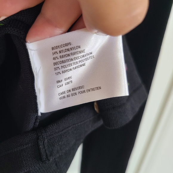 Northern Isles Black Button Up Floral Embroidered Cardigan Sweater Size Small - Picture 6 of 9